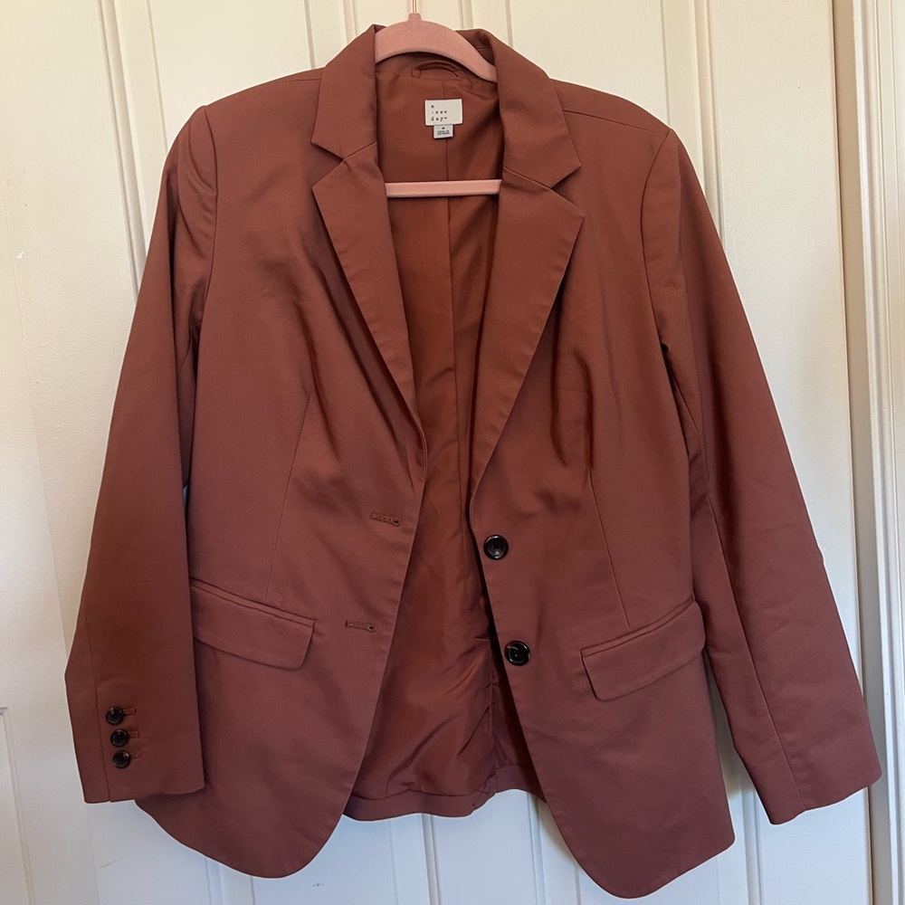 Mauve Women’s Blazer- Size 8